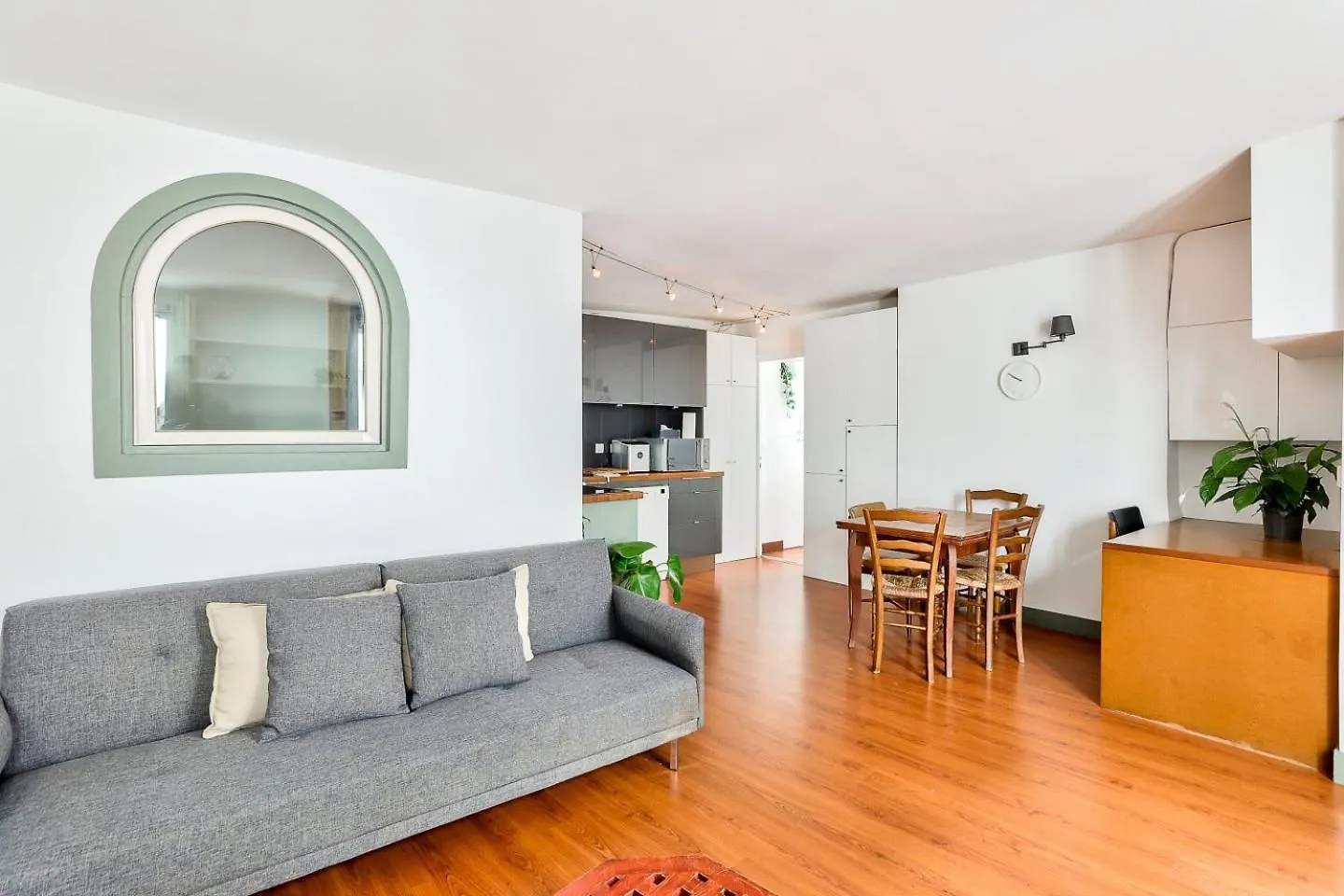 Charming 1br Flat Near Gare De L'est & Canal Saint-martin Apartmán